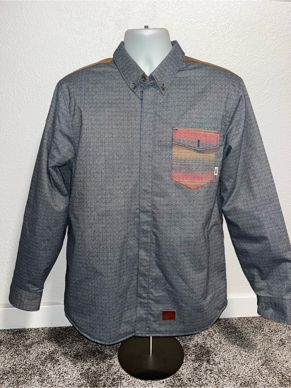 VANS Men’s Quilted Lined Button Front Jacket w/ Pockets Point Collar Large Euc